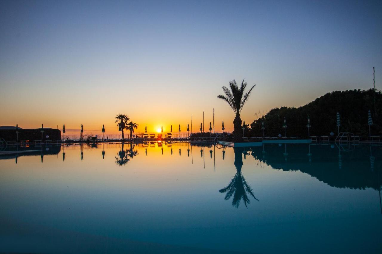 Suvaki Resort Madonna Delle Grazie Exteriér fotografie